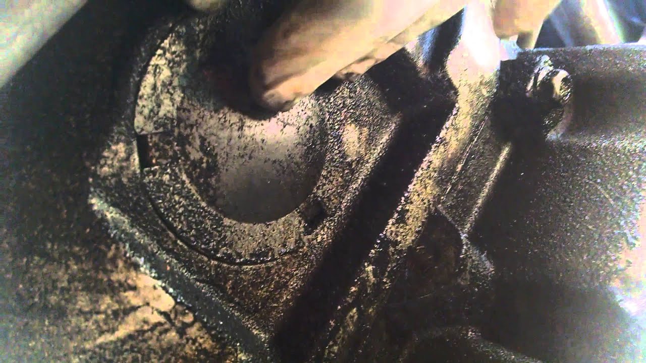 2006 Cadillac CTS 3.6 Engine oil leak, bottom oil - YouTube