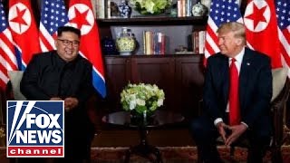 Trump shows Kim Jong Un a video in Singapore Trump shows Kim Jong Un a video in Singapore
