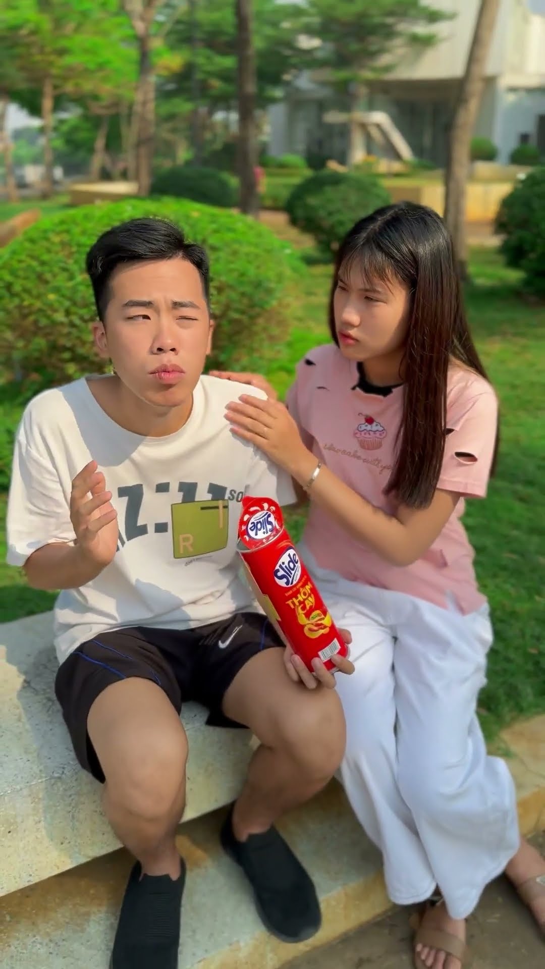 LNF - Nếu bạn là chàng trai bạn sẽ làm gì || Poor girl and selfish guy #shorts
