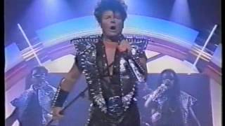 Video voorbeeld van "Gary Glitter - Rock And Roll Part 1"