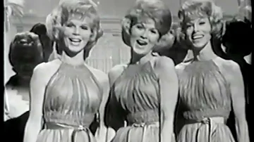 McGuire Sisters - Goodnight Sweetheart Goodnight---Sugartime (live footage)