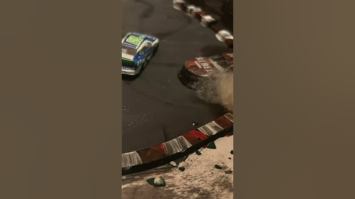 Around goes Busch and it brings out a late race Yellow #buschlightclash #nascar #nascarstopmotion