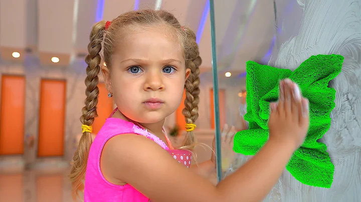 Diana helps Mommy! Kids Pretend Play with Cleaning...