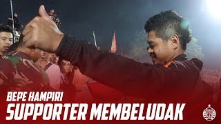 Bambang Pamungkas Hampiri The Jak yang Membeludak di Stadion Sumpah Pemuda