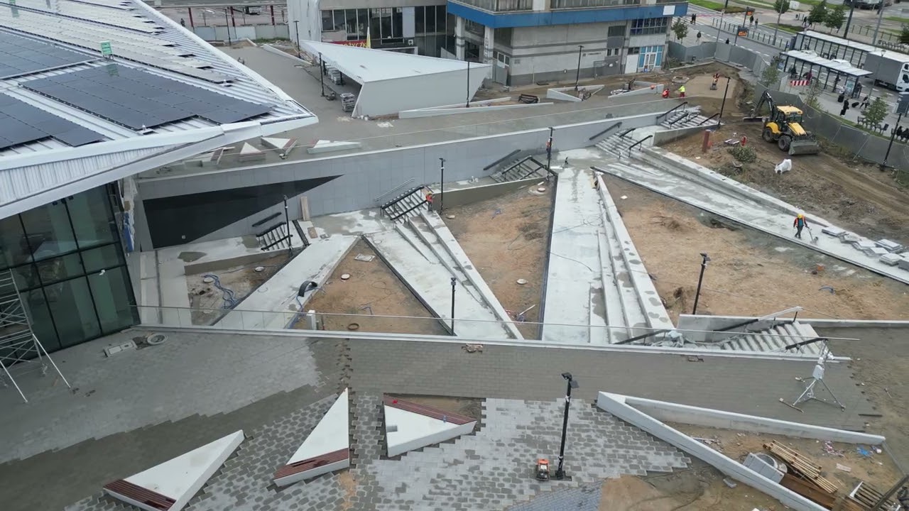 Польша / Железнодорожный вокзал - Ольштын Главный (Строительство) 10.04.2024. 4K дрон DJI Mini 3 PR