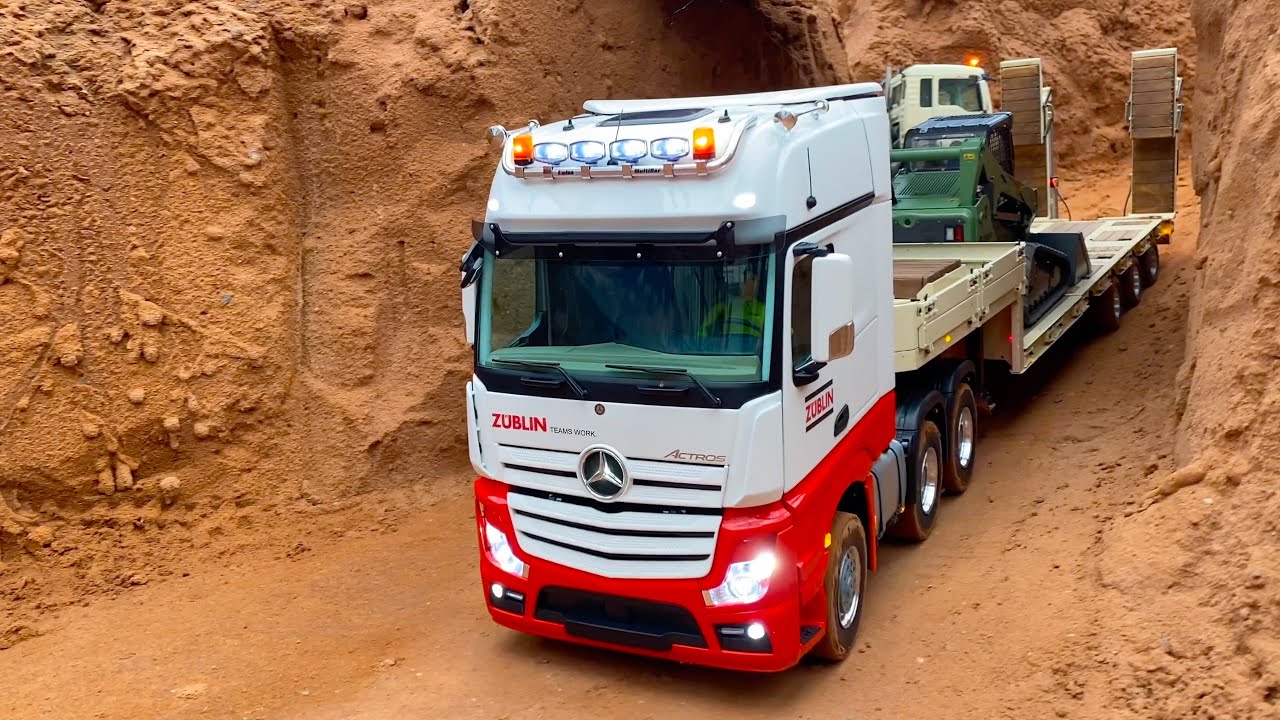 COOL RC TRUCK Action at the Constructionzone in 4K