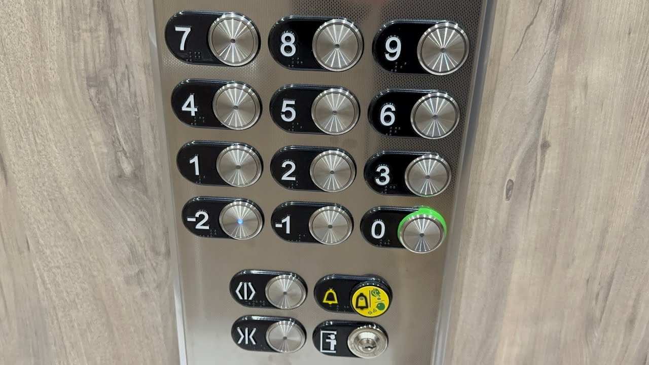 Brand new Sodimas elevators (Before : Schindler S) @Lyon, France