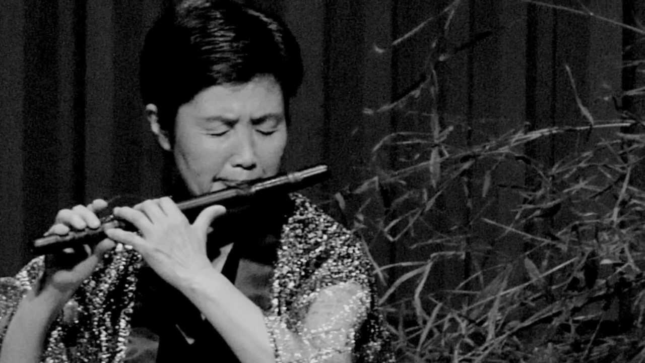 横笛 赤尾三千子の世界 空華一息 Kuge Issoku - The World of Michiko