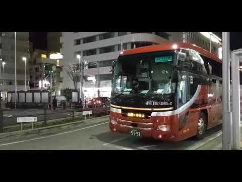 ジャムジャムライナーと西武バス旧カラー笹の葉ピーコックブルー