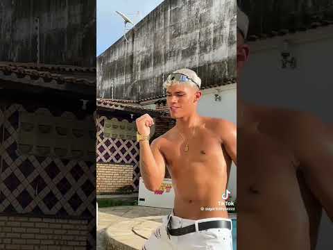 homem gostoso dançando brega funk #funk #fyy