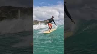 Daniel Kahala Jr noseride to cutback