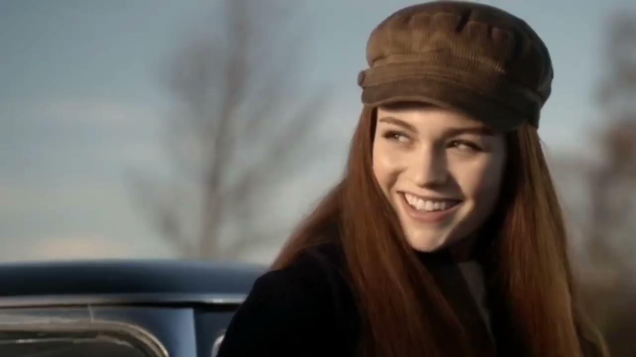 Happy World Outlander Day // My love is like a red red rose