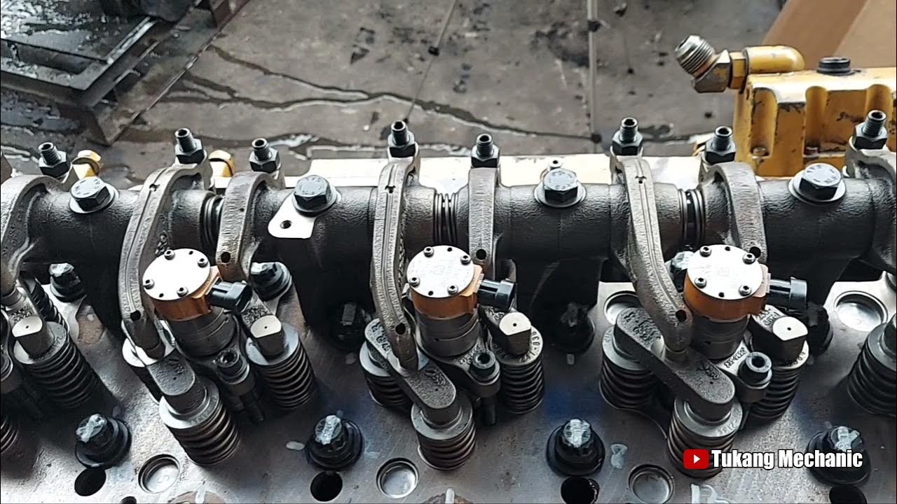 Injector & Valve Mechanism CAT C9 Engine - YouTube