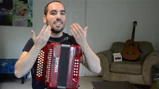 PORQUE É QUE OS TOCADORES DE CONCERTINA PARECEM SEMPRE TÃO TRISTES?