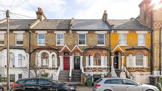 A SPLIT LEVEL, FIRST FLOOR, TWO DOUBLE BEDROOM VICTORIAN CONVERSION OFF BRIXTON HIL