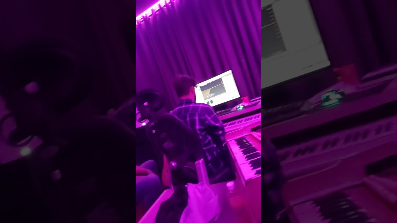 Follow Back Rupesh Verma 