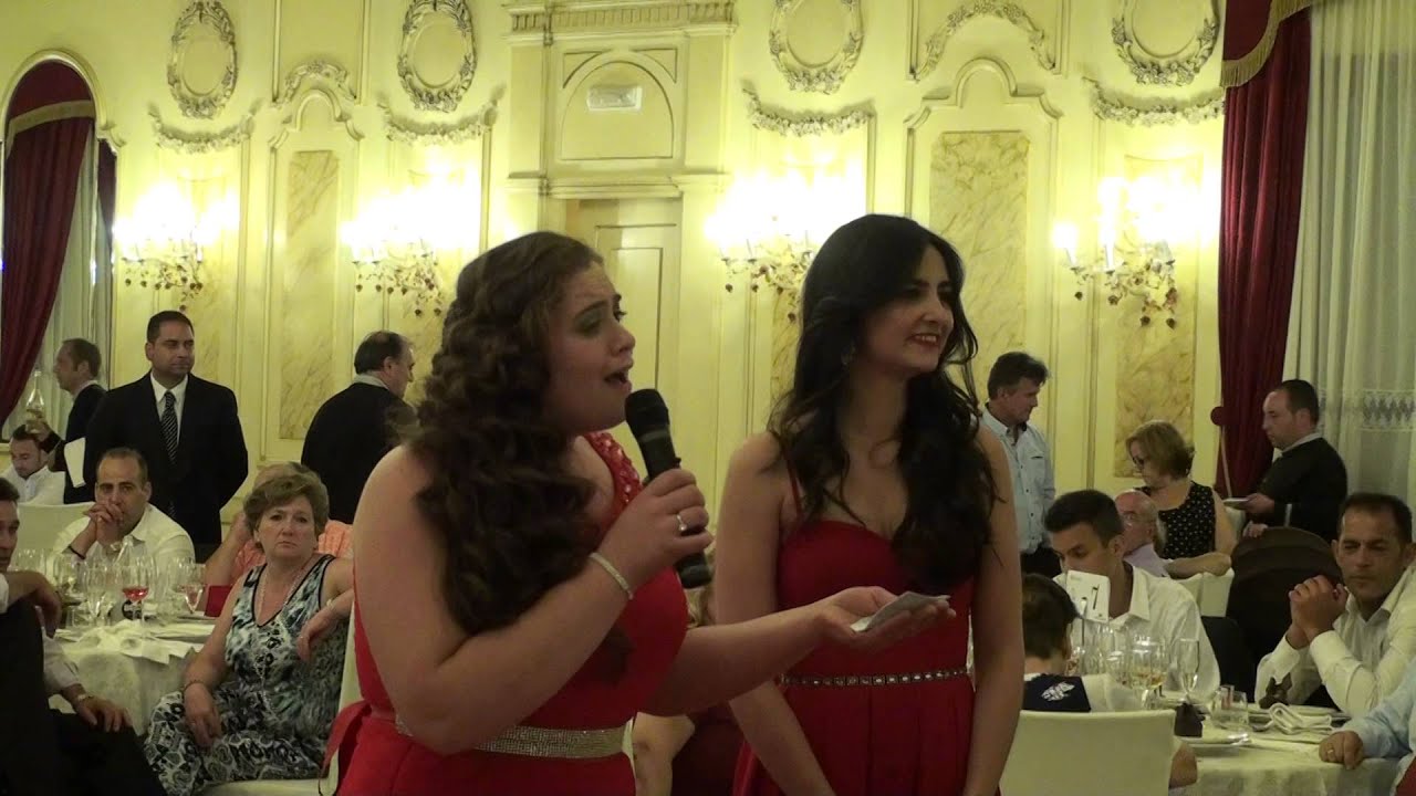 Ana González Luna (sorpresa boda de Araceli y Franmi)