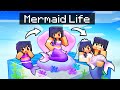 Having a MERMAID LIFE in Minecraft!