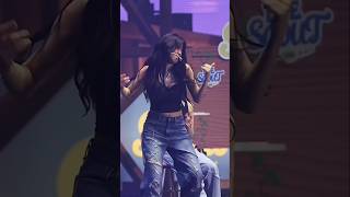 Yoojins Atomic Clap Jennie Vibes