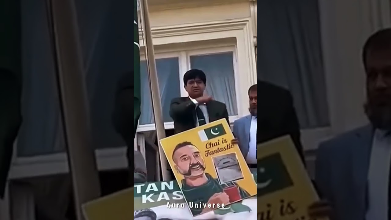 Indians mess with Pakistanis 