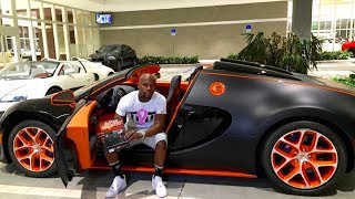 Floyd Mayweather Shows Off His Money Jewelry and Life Style With The Money Team In Los Vegas