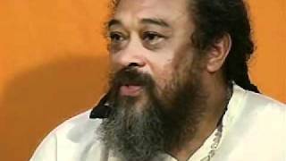 Hold the Attention in the Presence by SatsangWithMooji 175,024 views 12 years ago 6 minutes, 18 seconds