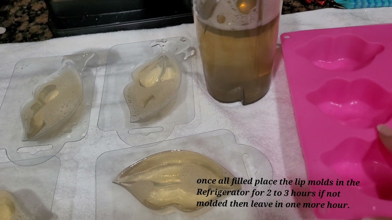 Hyaluron Pen practice Lip Molds Gelatine gel. Part 3