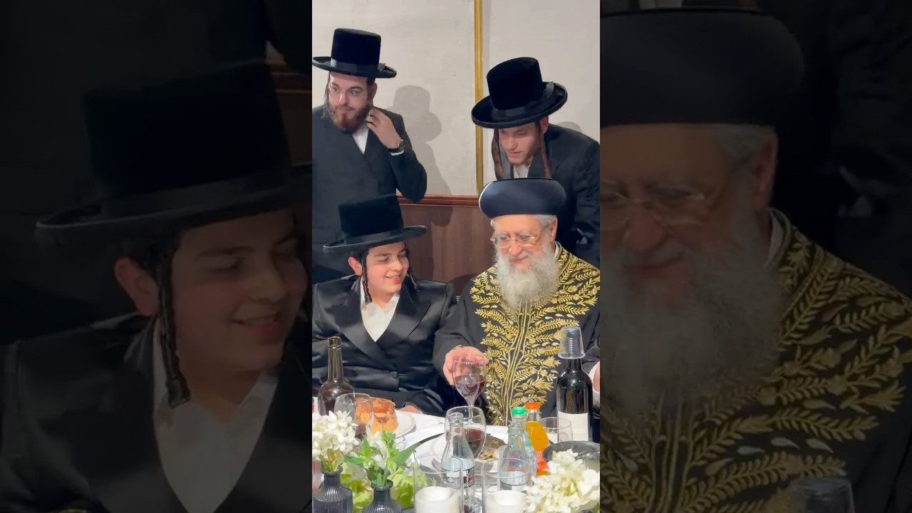 הראשון לציון הגר״ד יוסף בשמחת הבר מצוה לבן הנגיד ישראל קליין