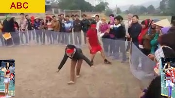 Cười rụng răng, xem mãi vẫn bị cười trò bịt mắt bắt vịt.