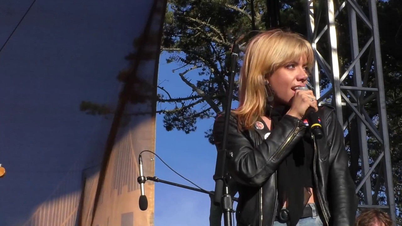 Rican Beach - Hurray for the Riff Raff - YouTube