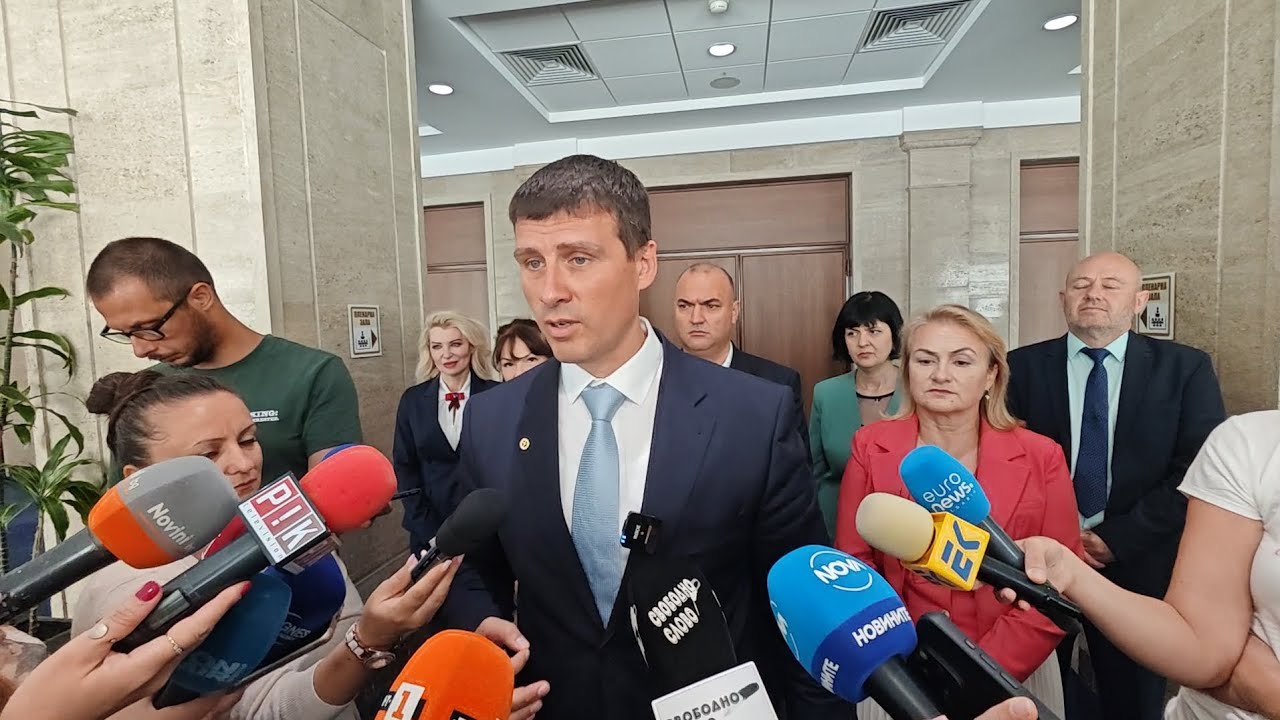 Цензура в Народното събрание: Мълчанието над грабежа на народа! 