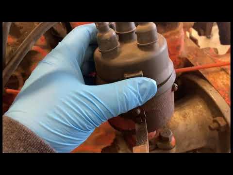 Allis Chalmers D17 Power Steering Install and Timing Engine - YouTube