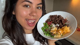 Making a Healthy Lunch With Whatever’s Left in My Fridge