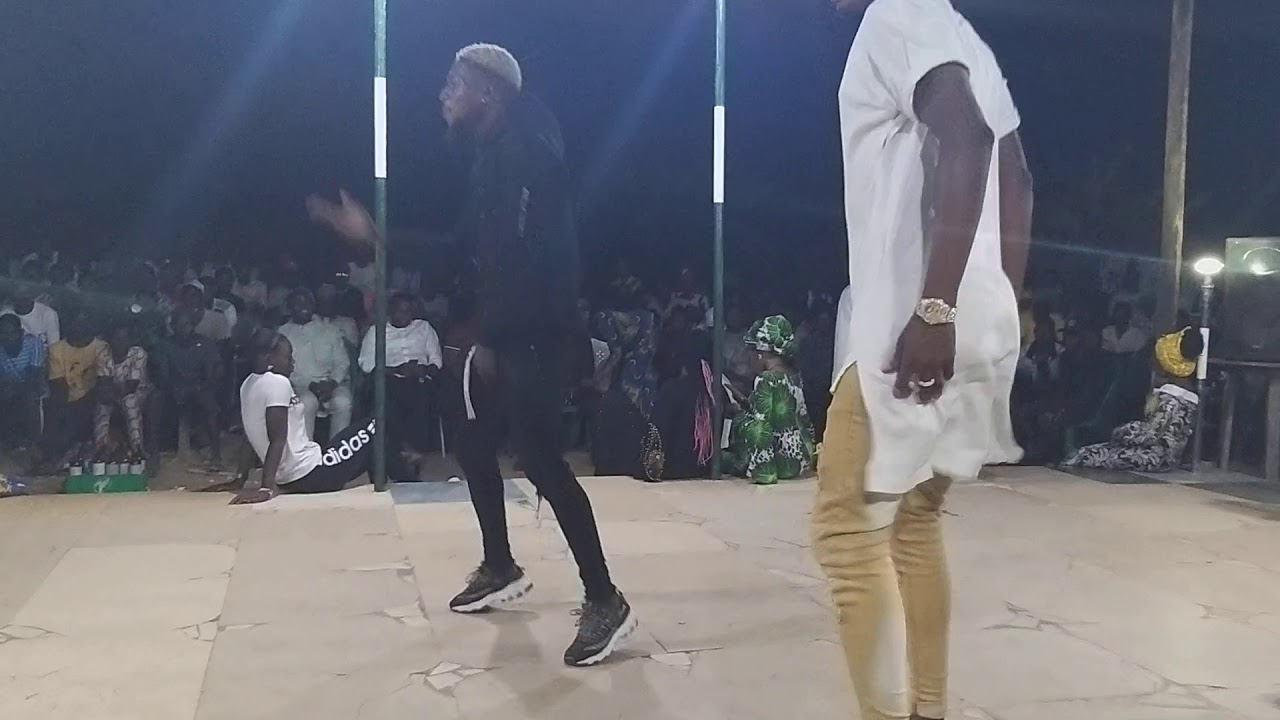 Usaini danko tare da ishihak da danzamani awakarsa mai zamani a gidan masarauta intertainm limited J