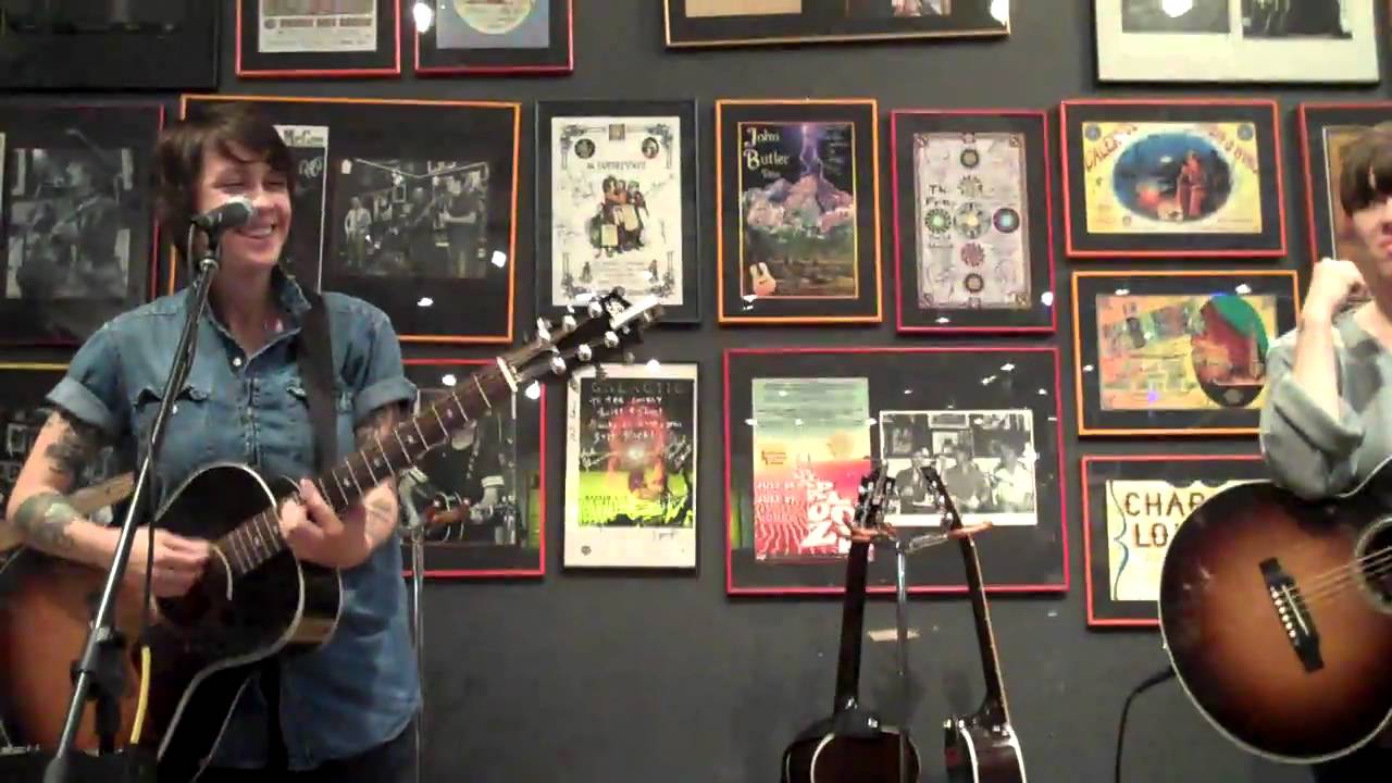 2/6 I Know I Know I Know - Tegan and Sara @ Twist 'n' Shout