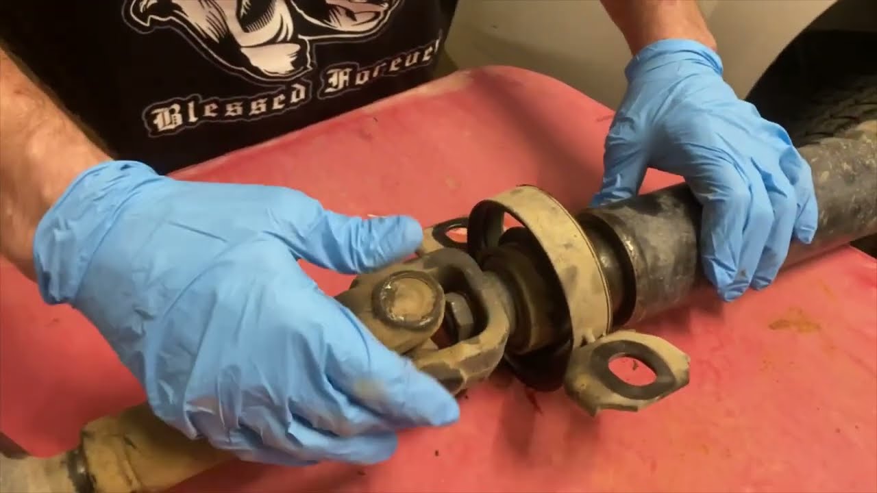 2005 Kia Sorento Drive Line/Shaft Center Support Bearing Replacement Part 1