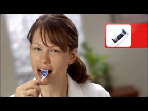 Video: Come Lavarsi I Denti Yorkie?