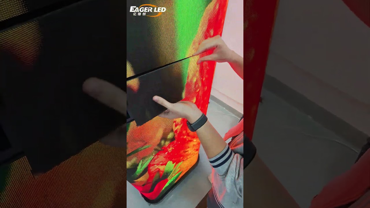 LED screens that can display images on all four sides. 