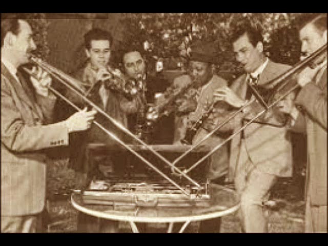Artie Shaw And His Orchestra - Diga Diga Do auf YouTube ansehen Artie Shaw And His Orchestra - Diga Diga Do auf YouTube ansehen