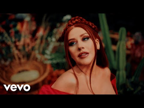 Смотреть клип Christina Aguilera - La Reina