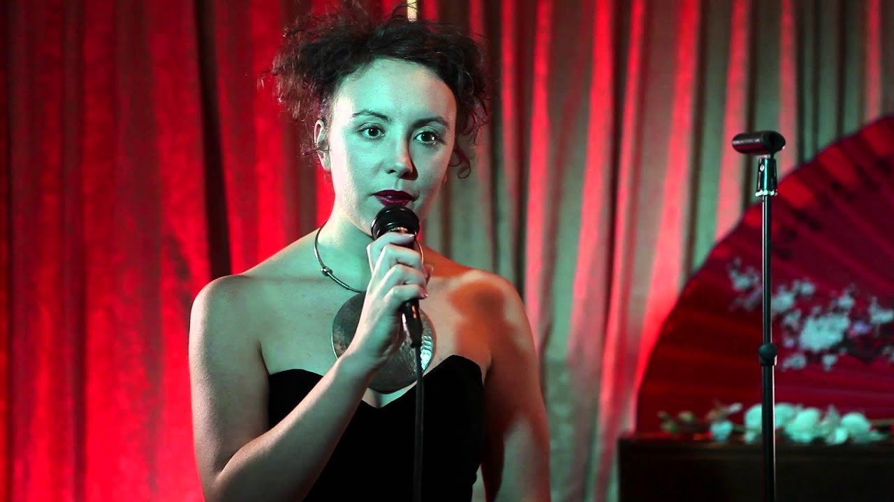 Amy Bodossian - Letting Go (Live At Butterfly Club)