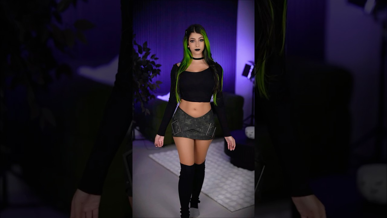 let’s dance 💃🏻 #foryou #gothclub #helpmemakethismakesense #fashion #trending #emo #goth #shorts