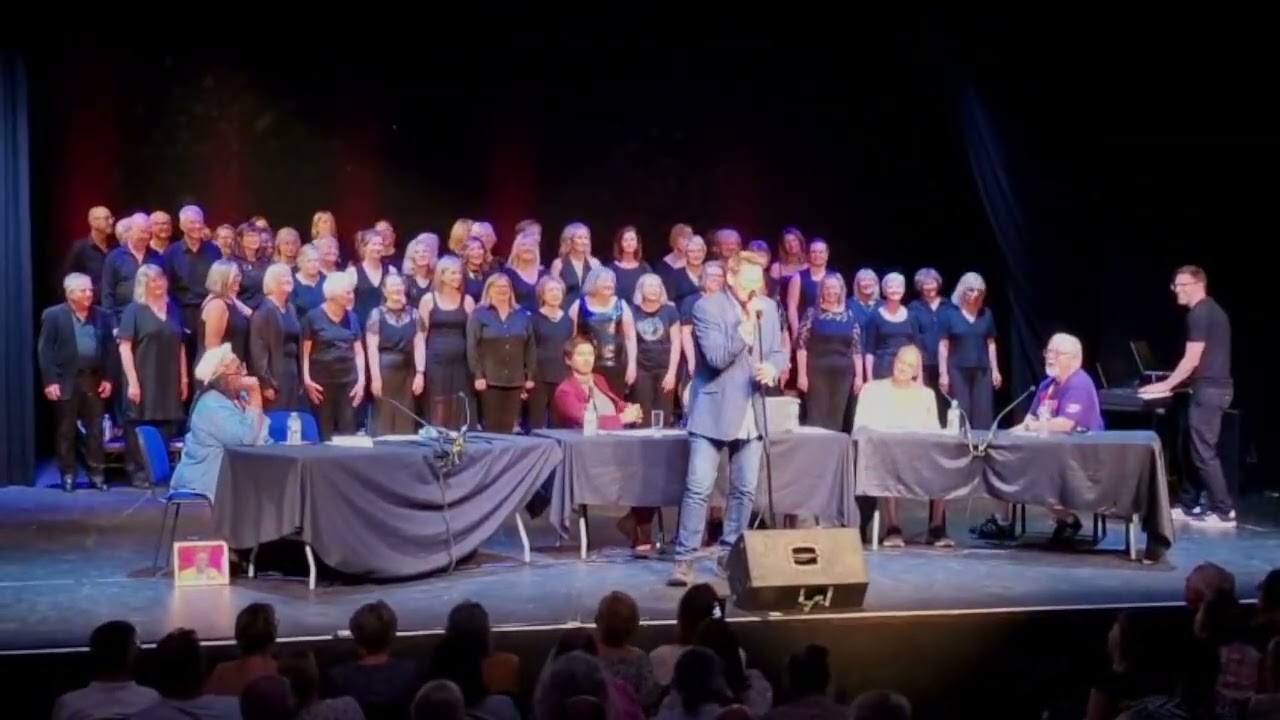 GOLD! Singing with Tony Hadley