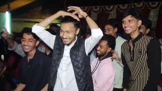 Dhin Ta Ta Chika Chika সবই মল একসথ চল করল