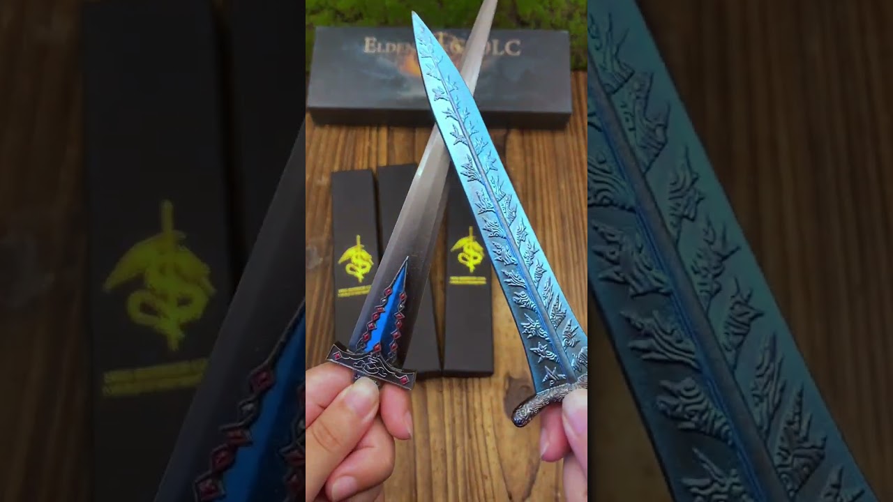 UNBOXING the LEGENDARY Holy Moonlight Sword!