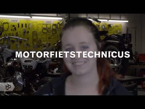 Video: Wat is verplasing in 'n motorfiets?