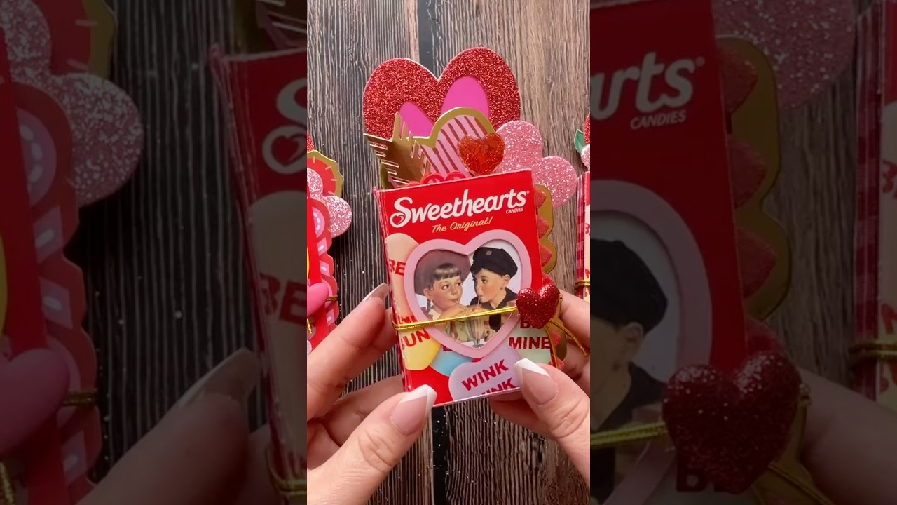 Valentine’s Candy Box Junk Journal! 