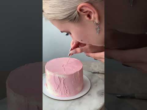Video: Жаңы мөмө-жемиштер менен катмарлуу торт