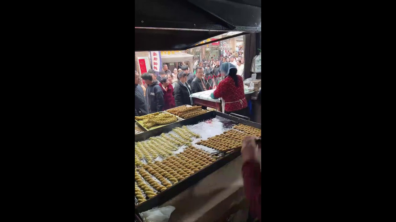 Magical Chinese street food 神奇的中国街头美食  不思議な中国の街グルメ
