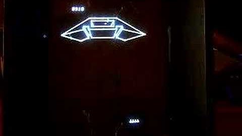 Minestorm on Vectrex. Gameplay & Commentary